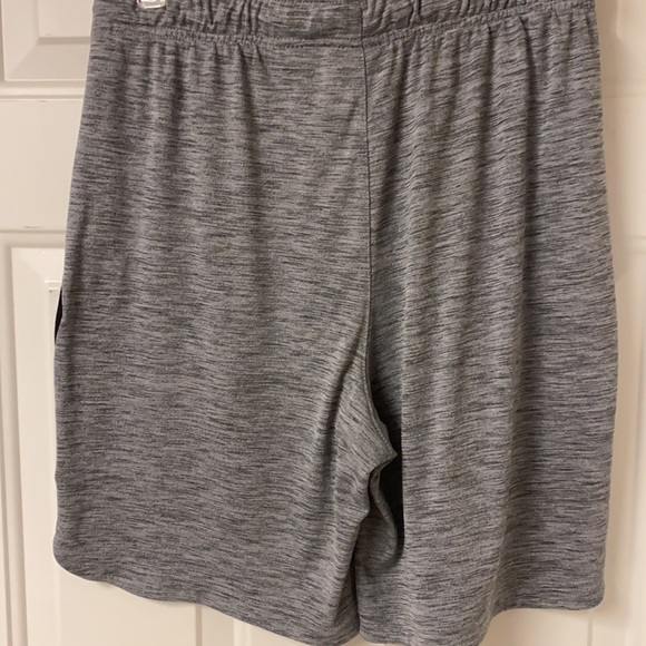 Reebok Grey Shorts - Picture 4 of 7